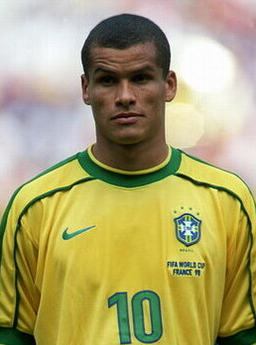 Rivaldo Vítor Borba Ferreira.png